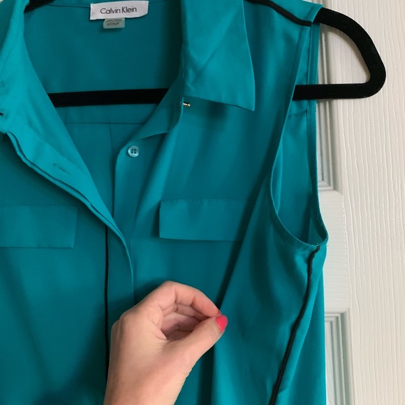 Calvin Klein teal sleeveless blouse, small - Picture 2 of 4
